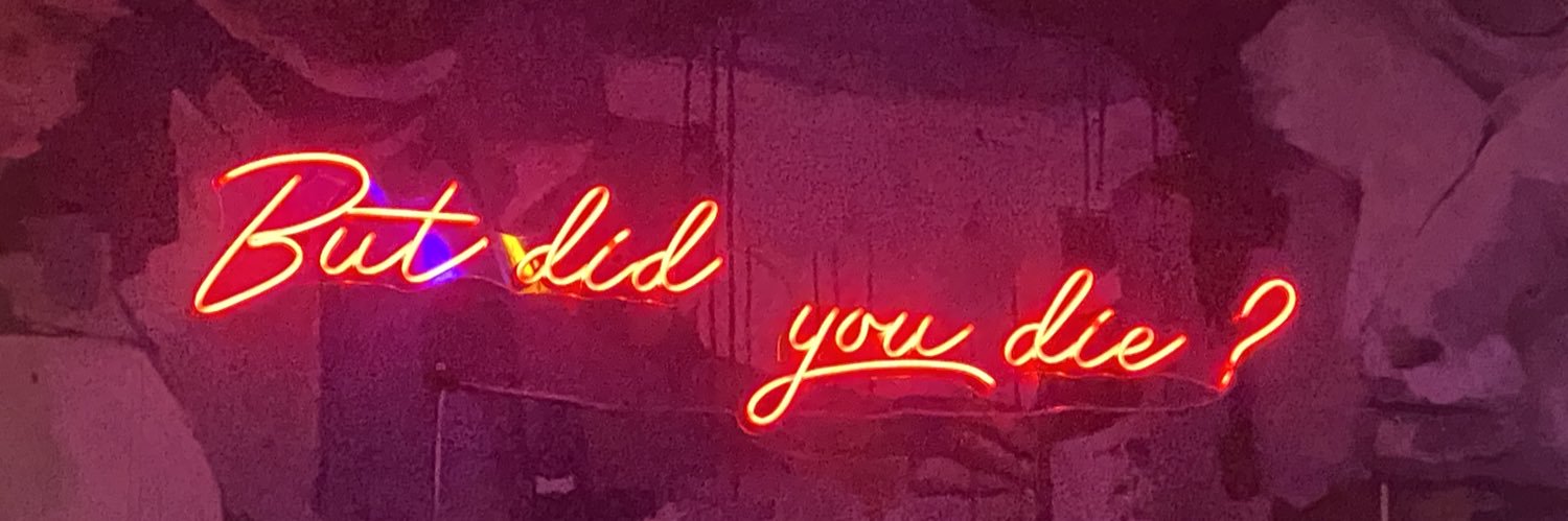 gladyss_y's profile banner image