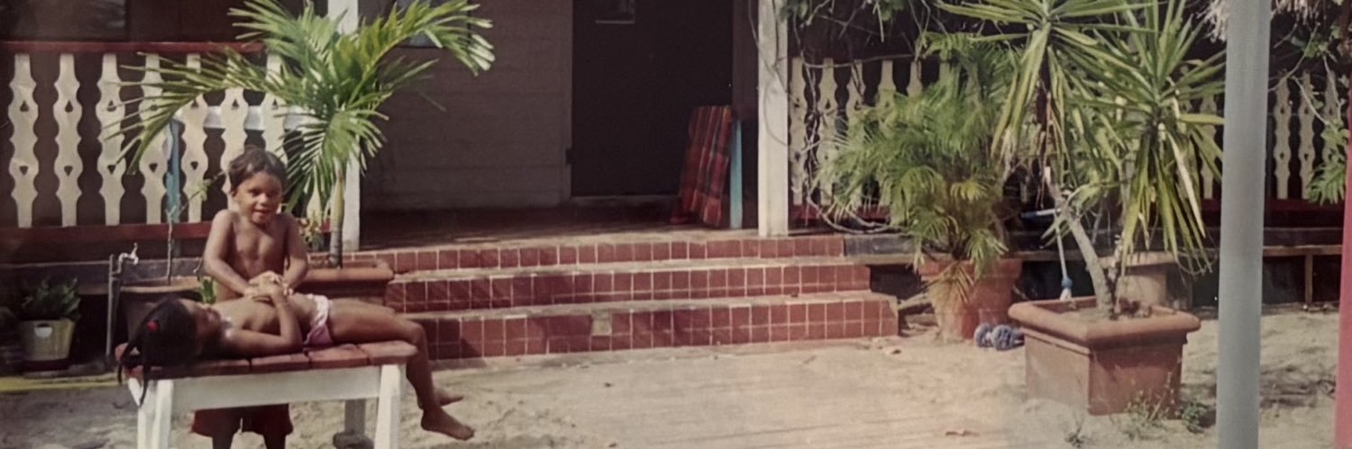 eve 🍒 banner