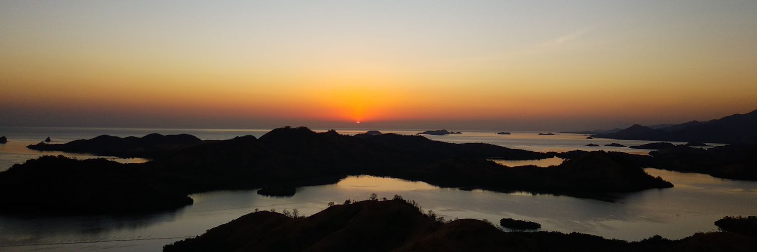 tiincan12's profile banner image