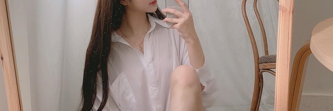 Ava banner