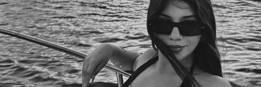 ZyanyaFlores_'s profile banner image