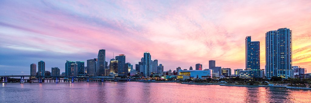 Café DYOR (Dior) banner