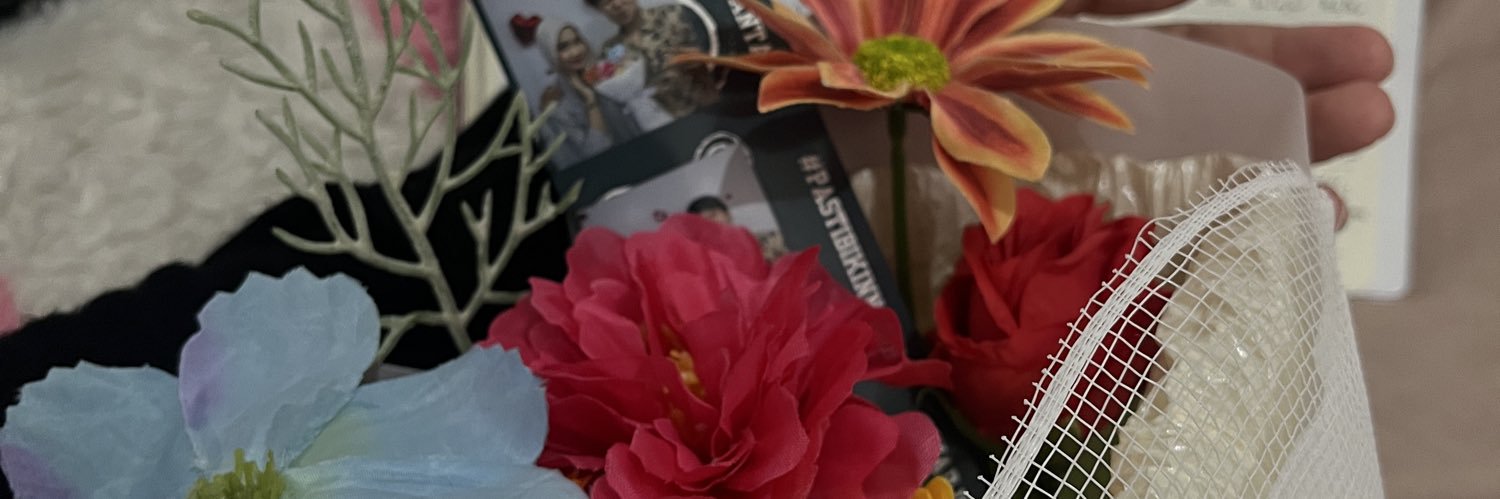sprtikucing's profile banner image