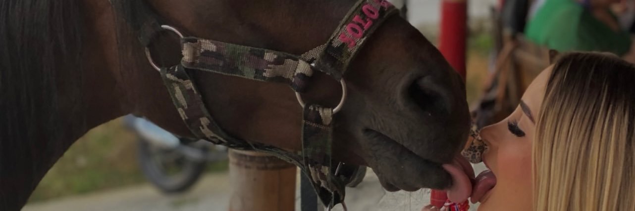 valengonzc's profile banner image