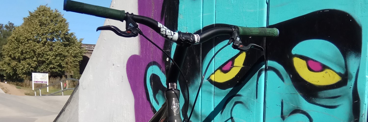 Roo (commuter) Rider banner