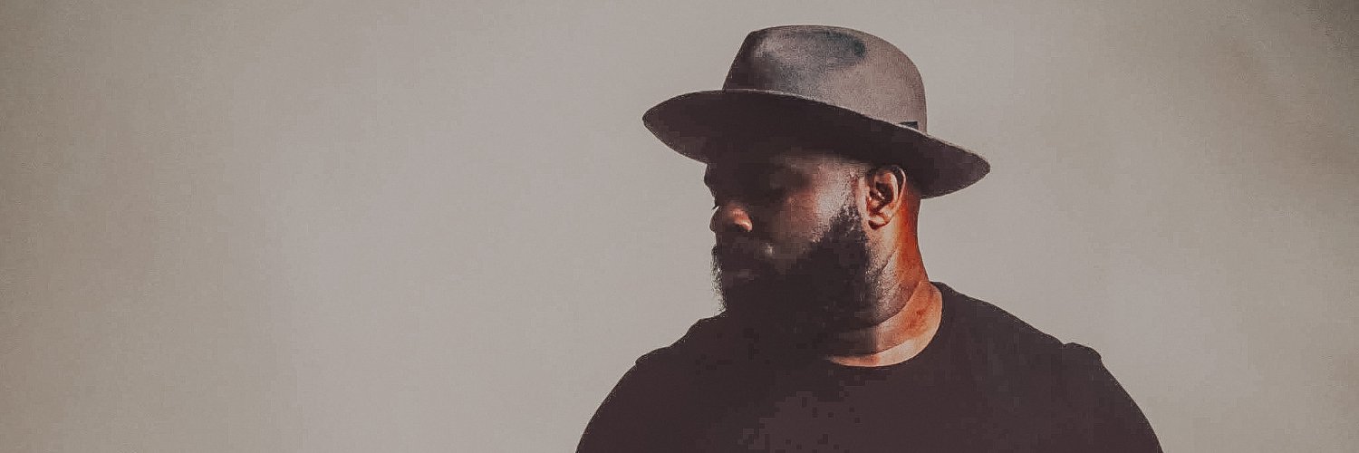 _donavanhenry's profile banner image