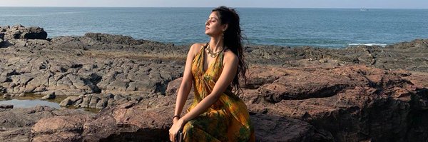 Pavithrah_10 Profile Banner