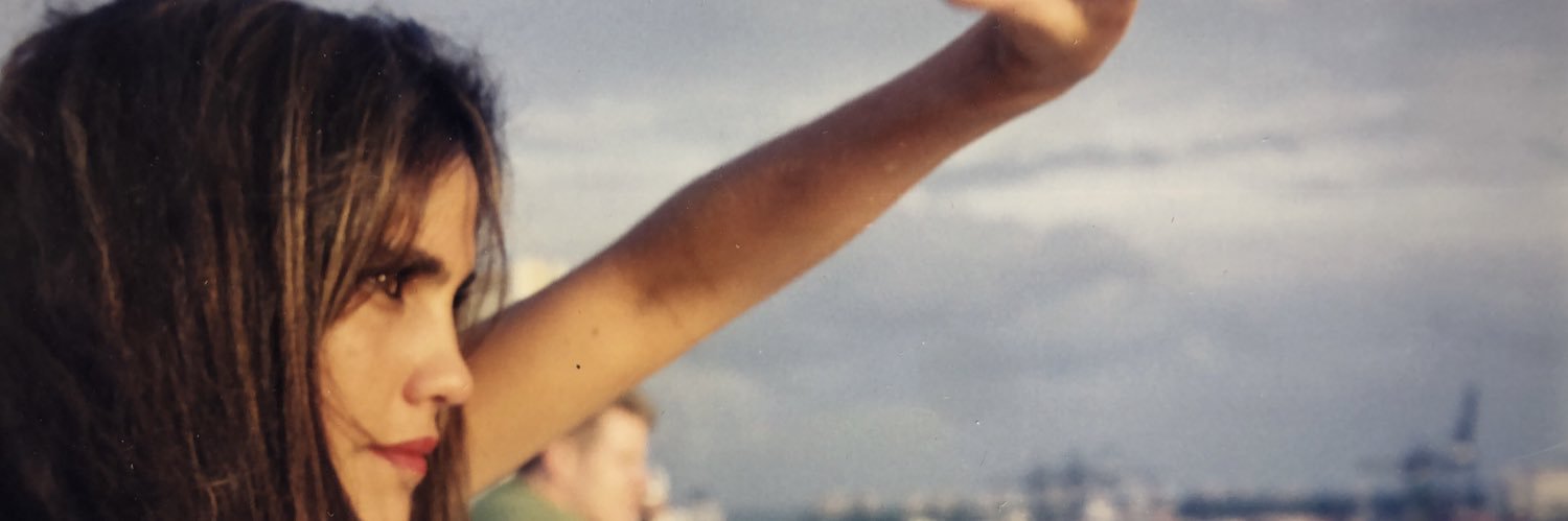Ana Lozano 🎈's banner