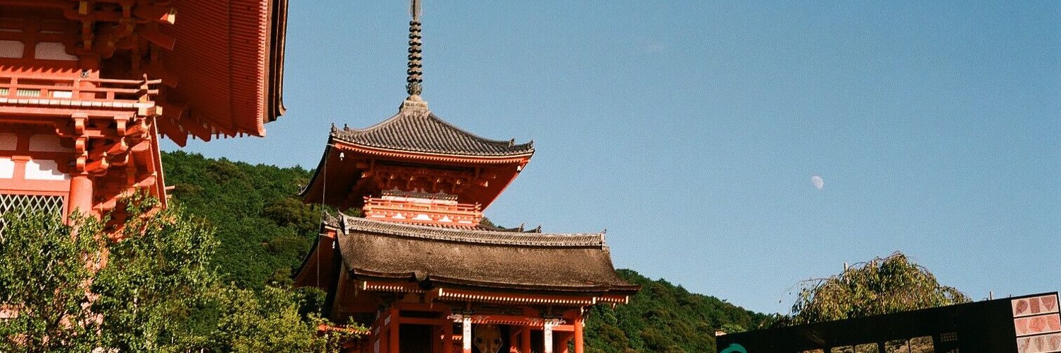 annejreeyah's profile banner image