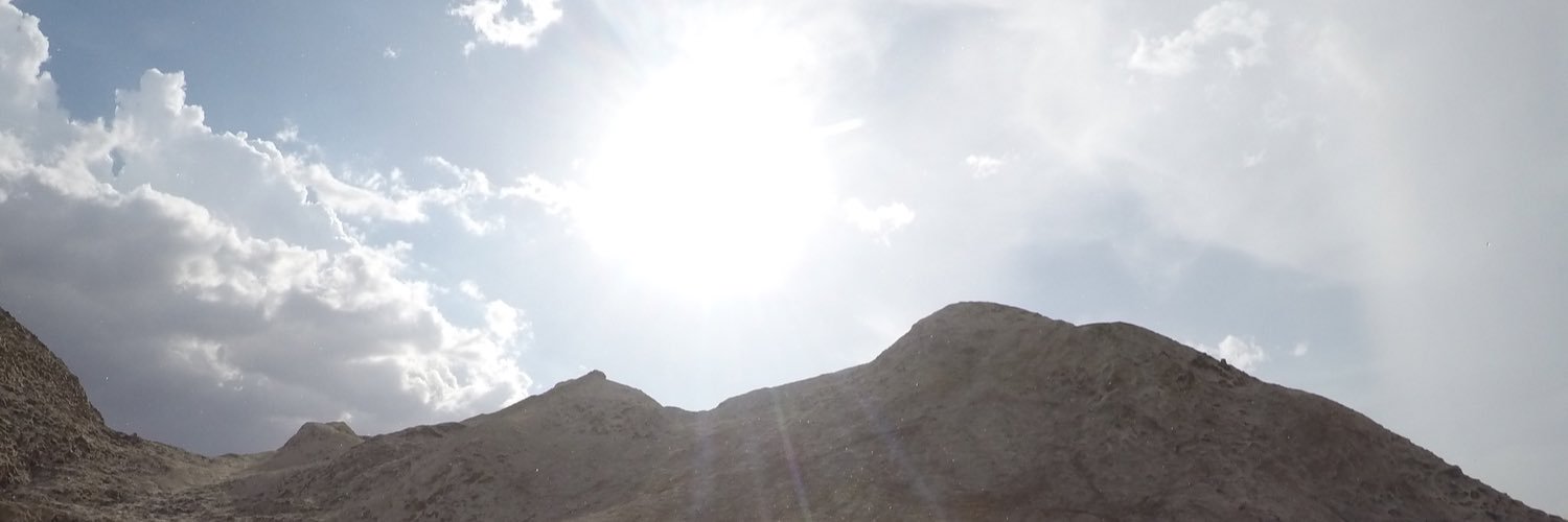 Alanrez's profile banner image