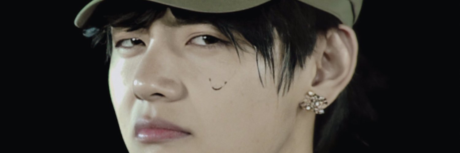 Taehyung’s Elephant⁷ banner