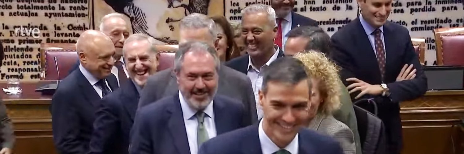 Ante una derecha reaccionaria,justicia social! banner