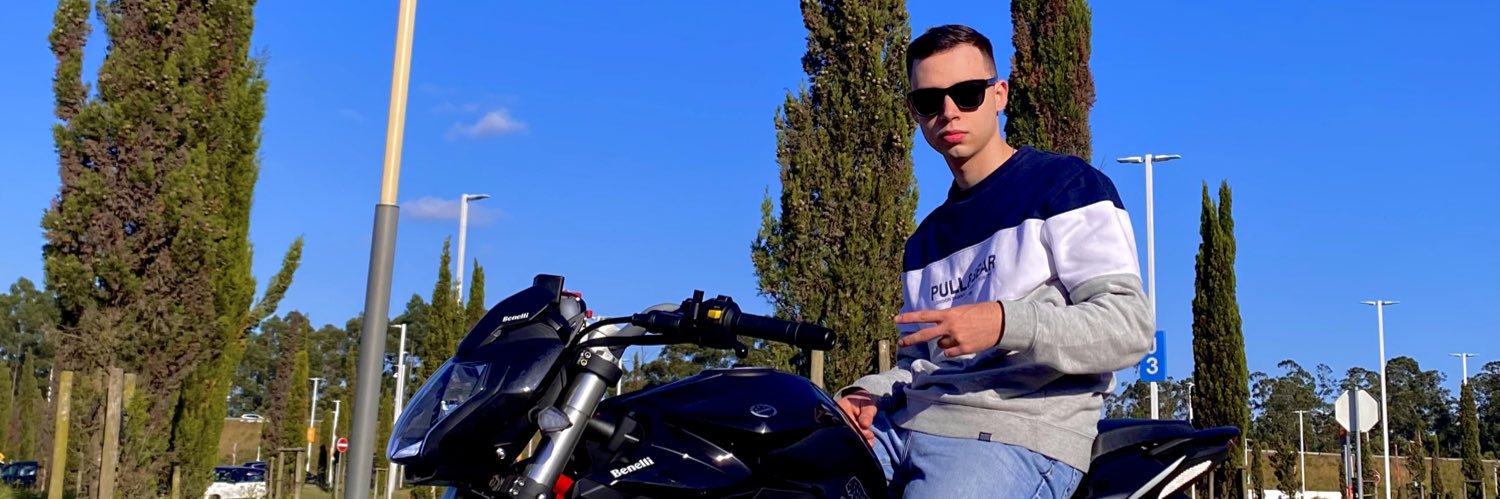 s4ntolas's profile banner image