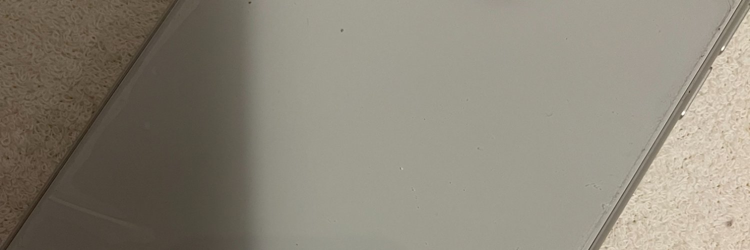 moooniak's profile banner image