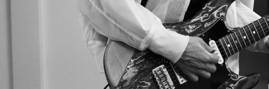 monlyone05's profile banner image