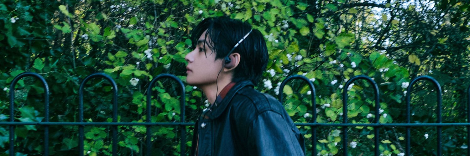LoveeKim95's profile banner image