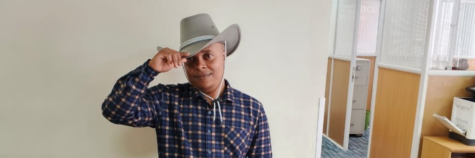peterthukum1's profile banner image