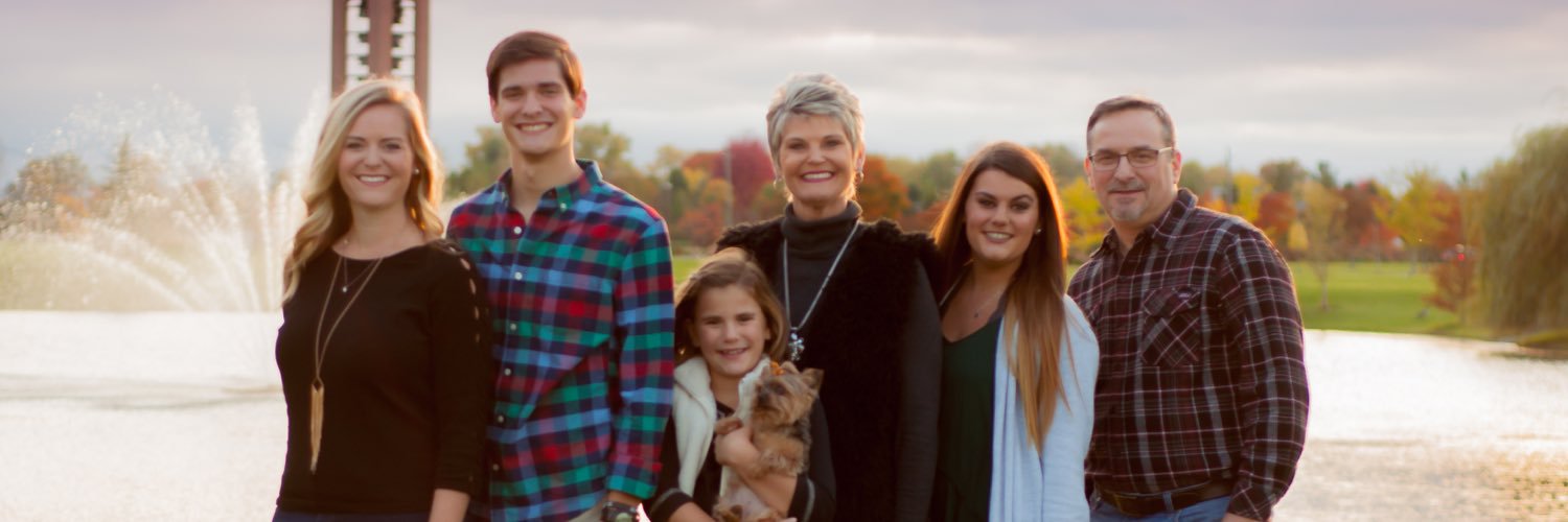 kelseystein's profile banner image