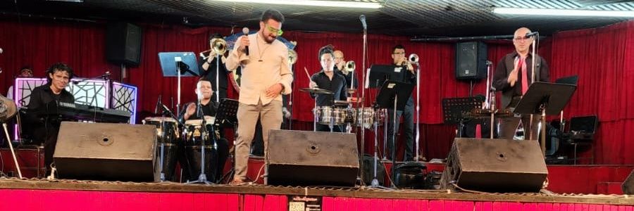 Bernardo Espadas banner