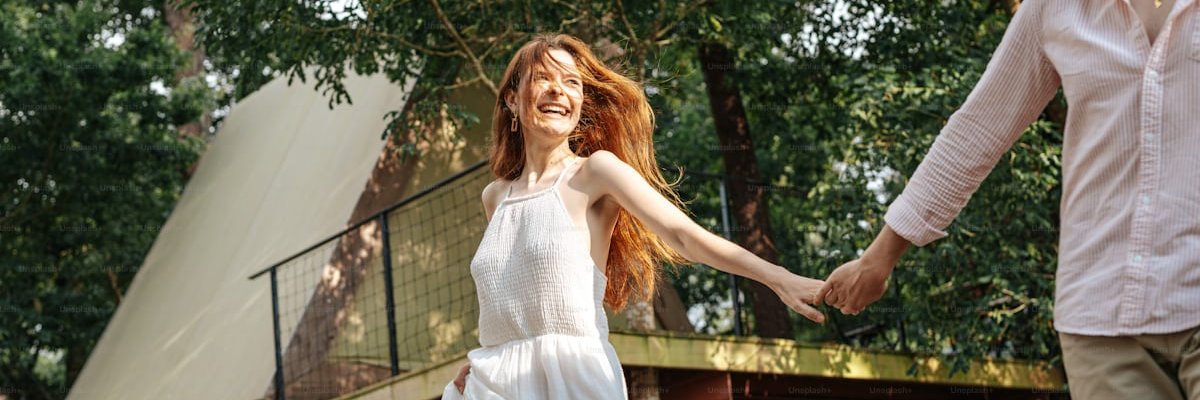 Couture Trips banner