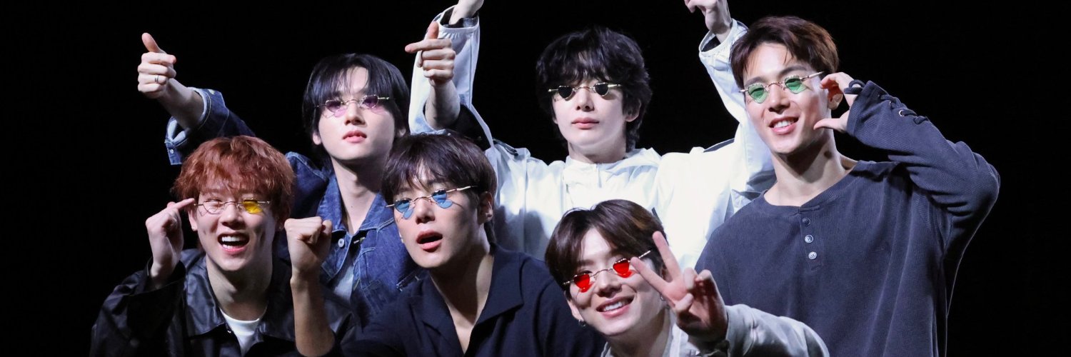 a.decade.monbebe banner