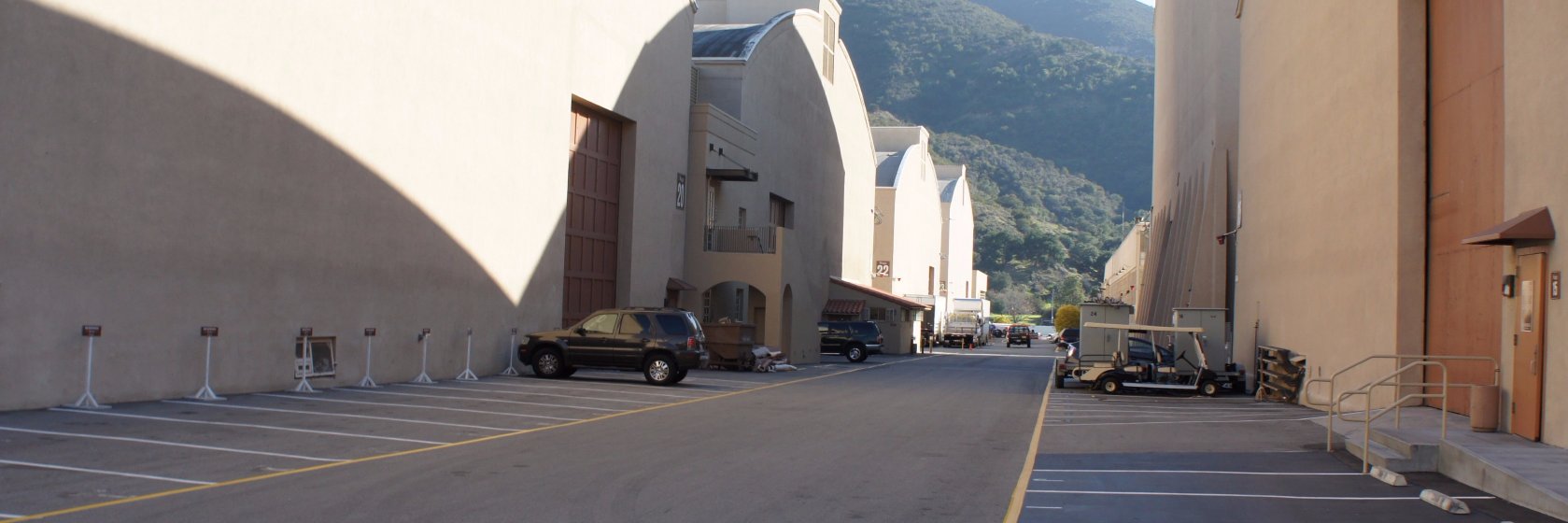 Derek Robertson banner