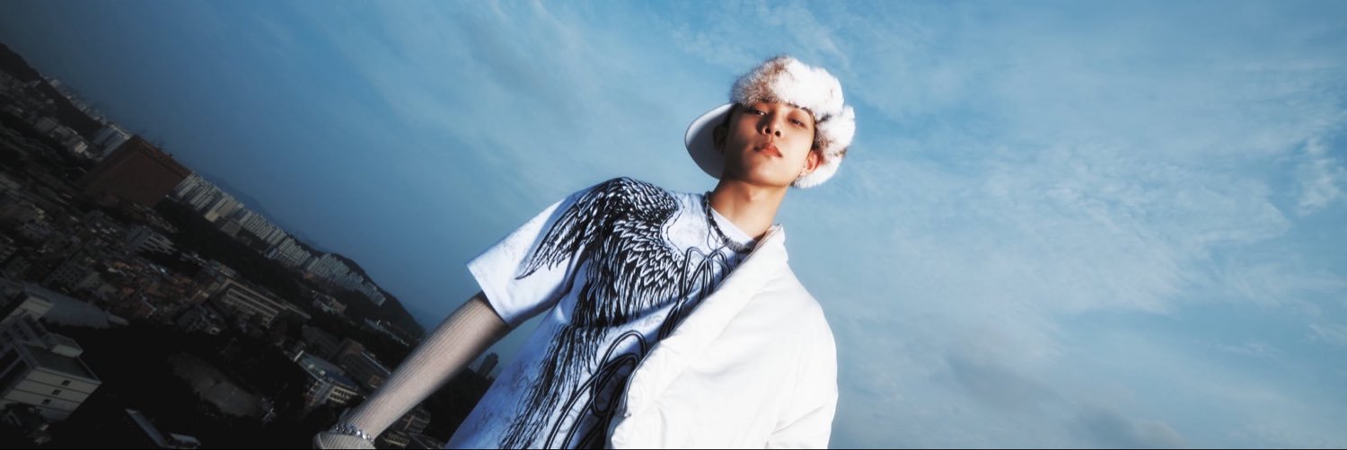 ryuxlkim's profile banner image