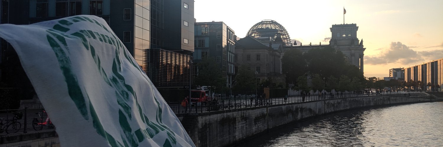 XRUlm's profile banner image