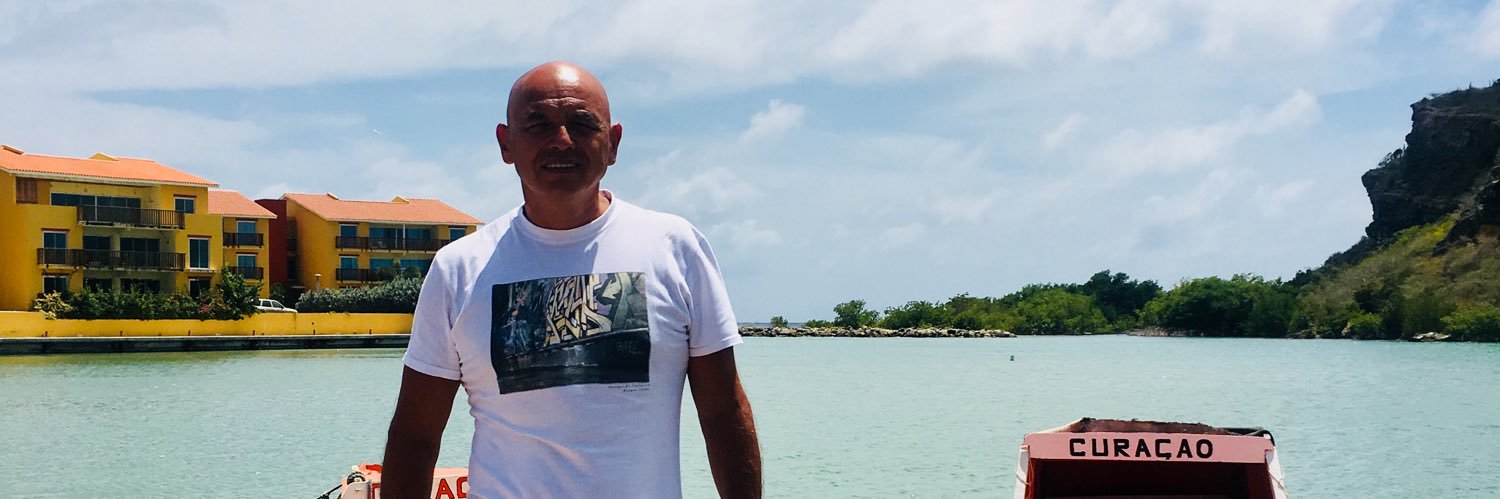 hugoacvedo's profile banner image