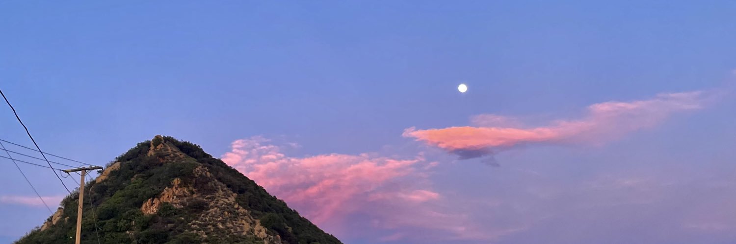 mzezzyy's profile banner image