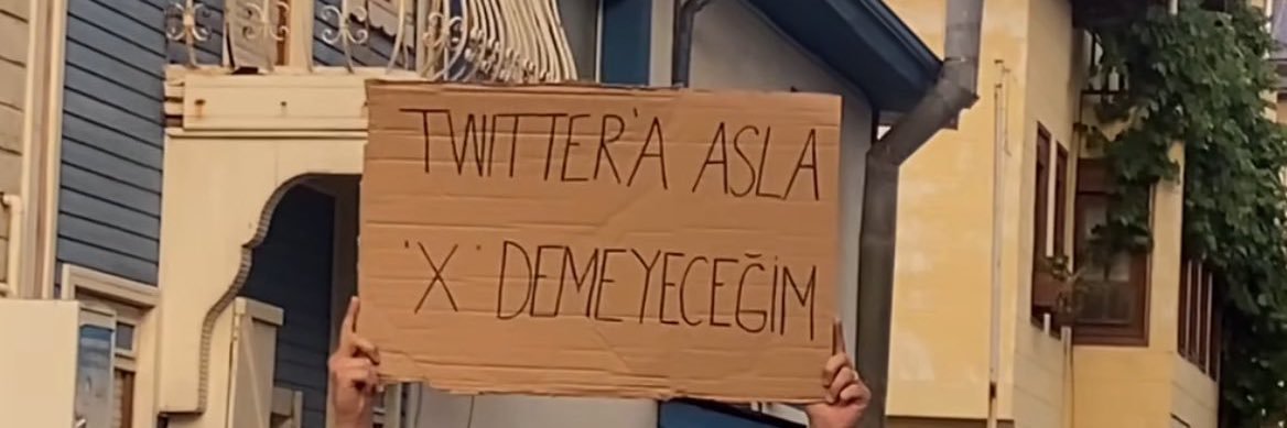 ebrukuzay's profile banner image