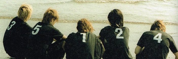 moxom's profile banner image