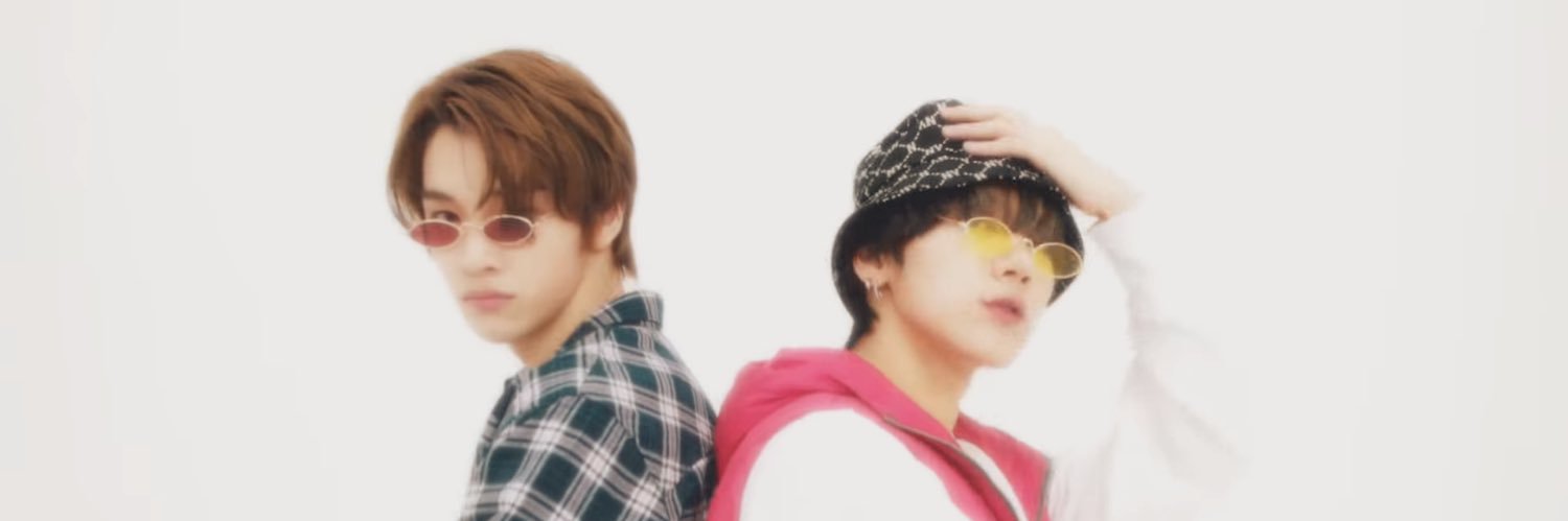 neolumos's profile banner image