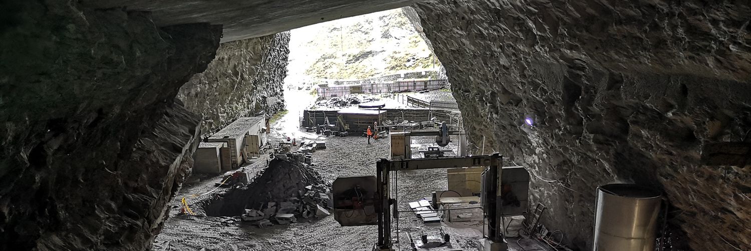 Valentia Slate banner