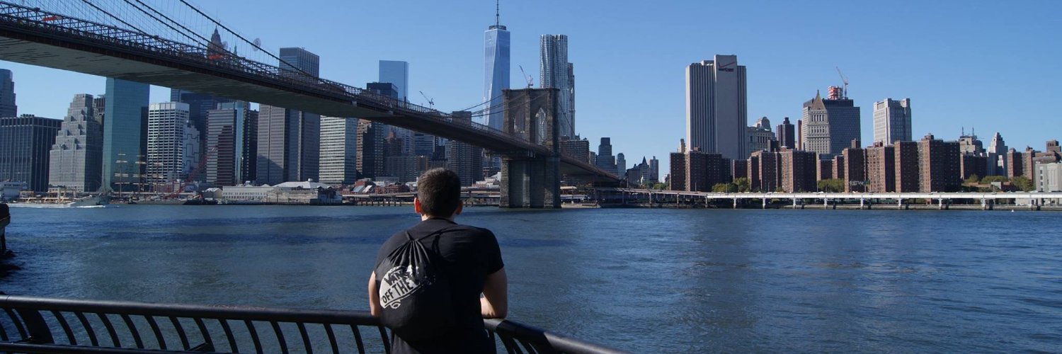Mikiesmoris's profile banner image