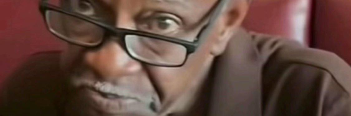 SmokeMyLeftNut😂 banner