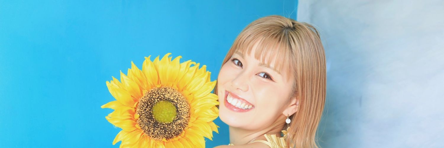 TOSHI_RI's profile banner image