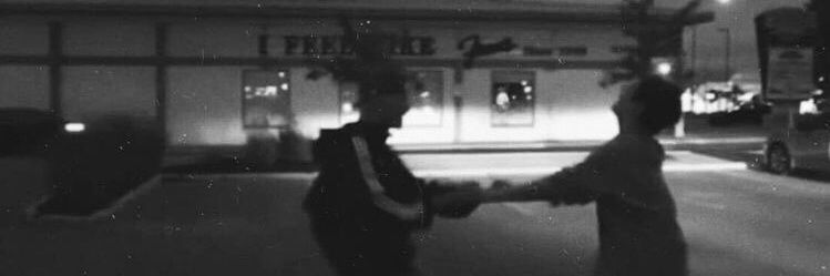 𝑫𝑰𝑴 . banner