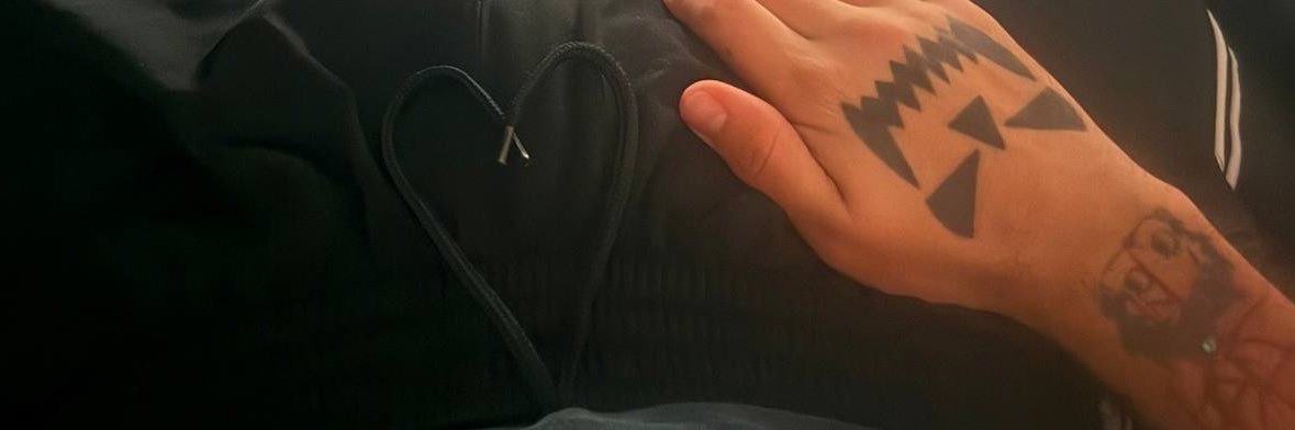 Broken Doll ୨୧ banner