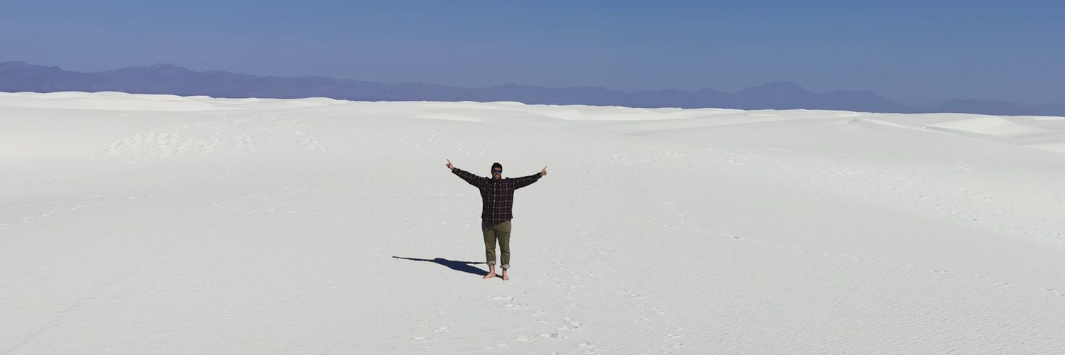 zeuslopez's profile banner image