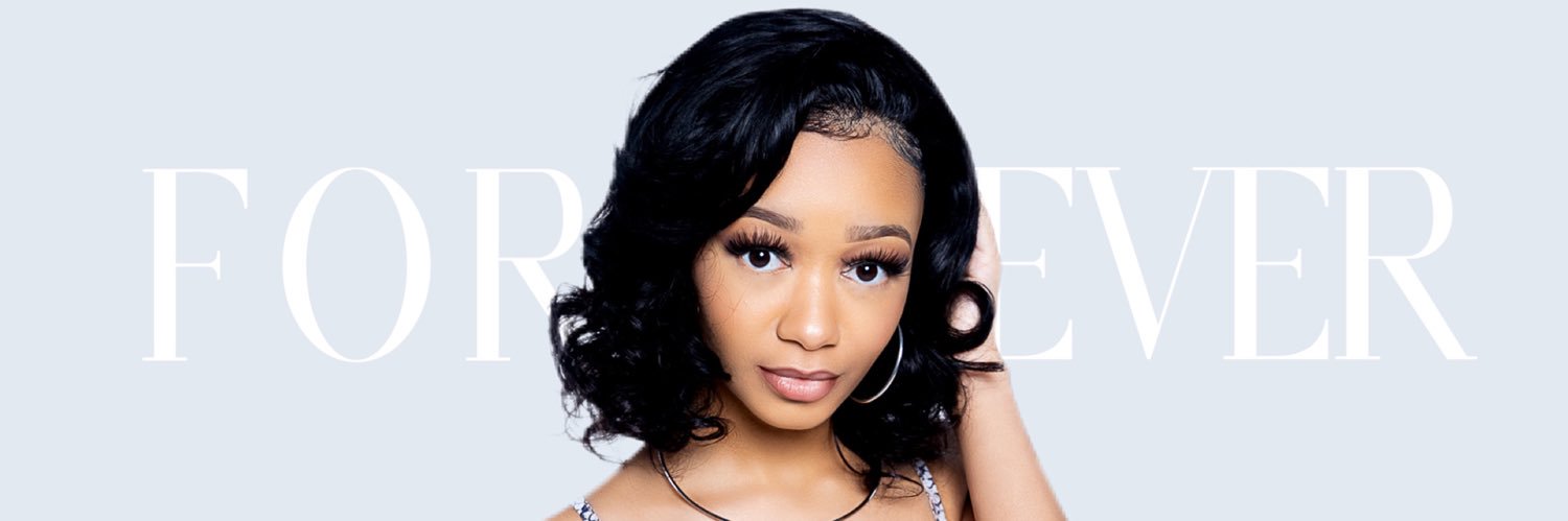 Leah 🤍 banner
