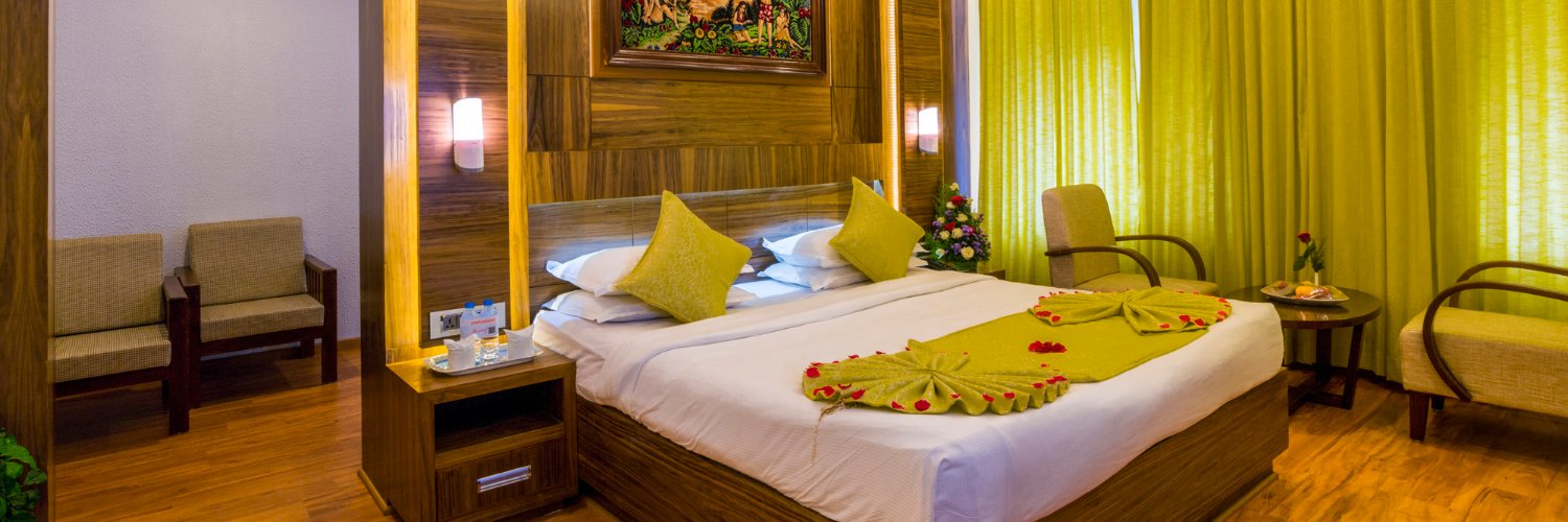 HotelMunnar's profile banner image