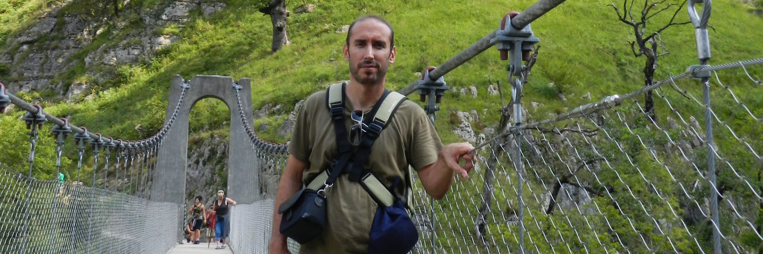 Ramón Moreno banner