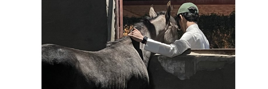 عمر نيف المقحص العنزي banner