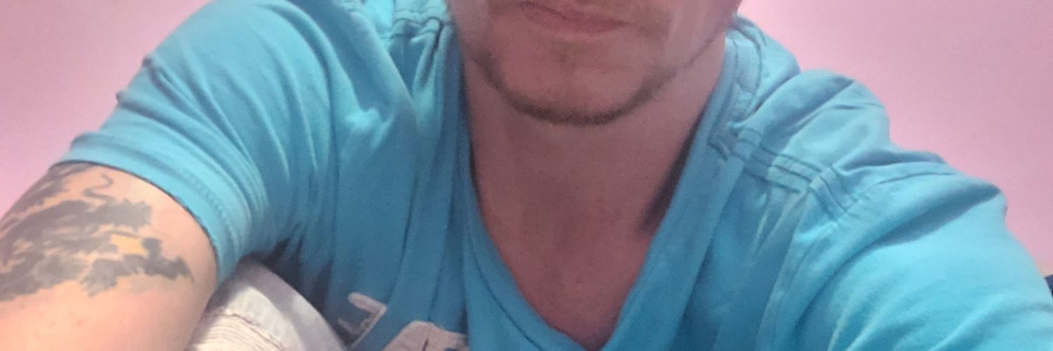 redheadsneeded's profile banner image