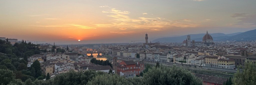 Yuliya Kaspiarovich banner