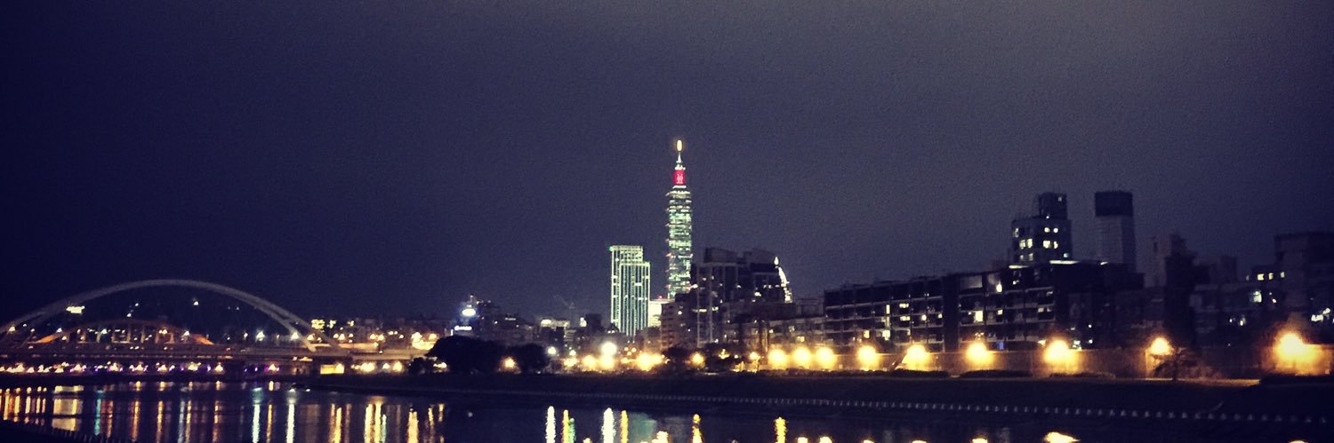 vicchong1983's profile banner image