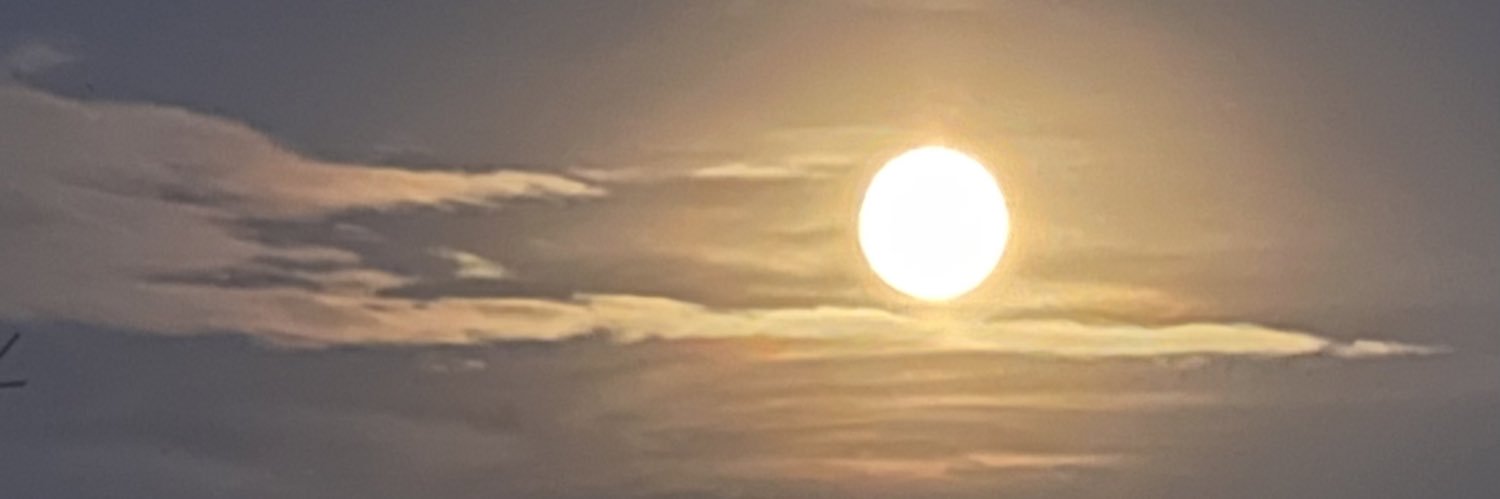 emihv's profile banner image