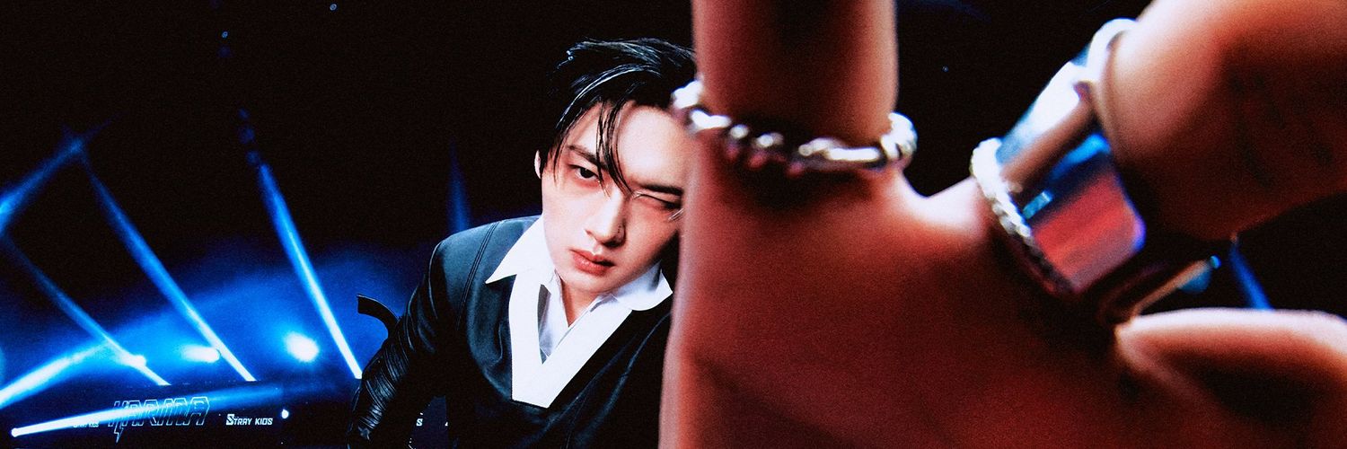 𝐦𝐚𝐫𝐤 🎸VIU O SKZ banner