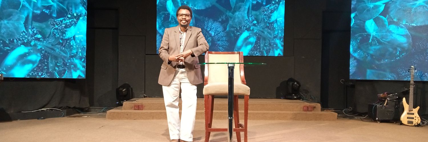 Leo Kinuthia, PhD banner